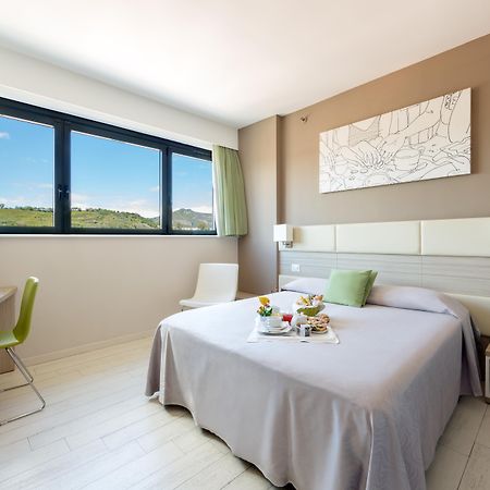 Hotel Cristina Наполи Екстериор снимка