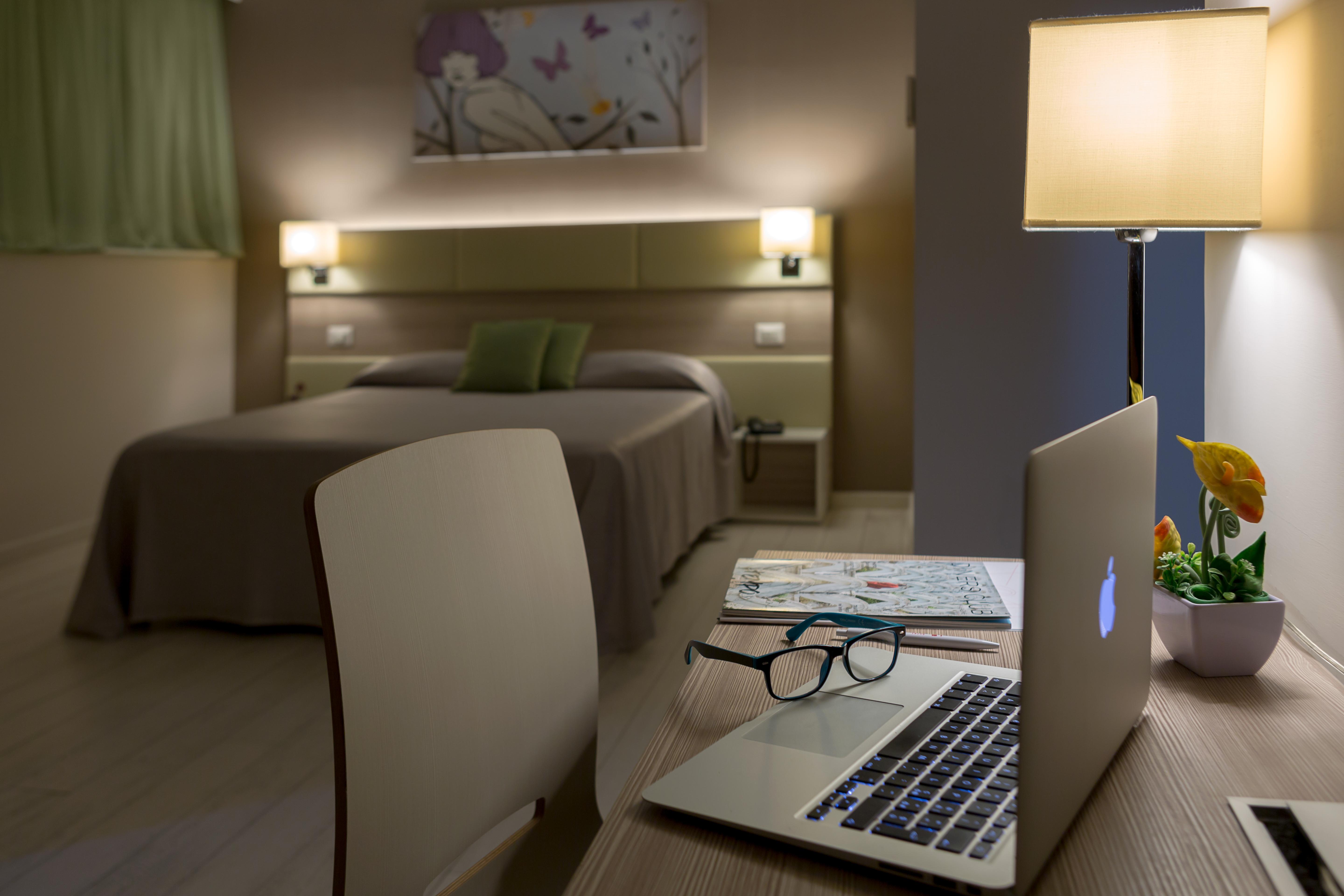 Hotel Cristina Наполи Екстериор снимка