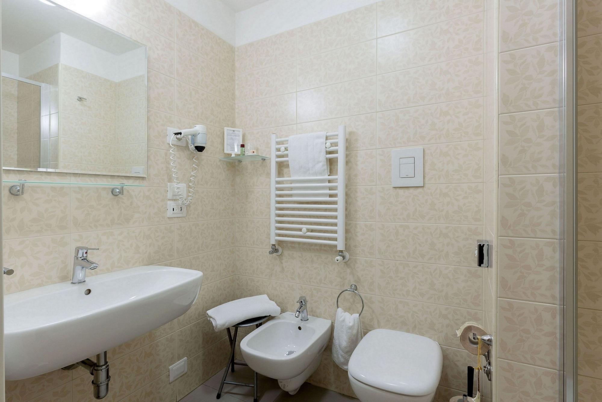 Hotel Cristina Наполи Екстериор снимка