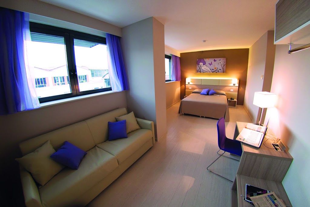 Hotel Cristina Наполи Екстериор снимка