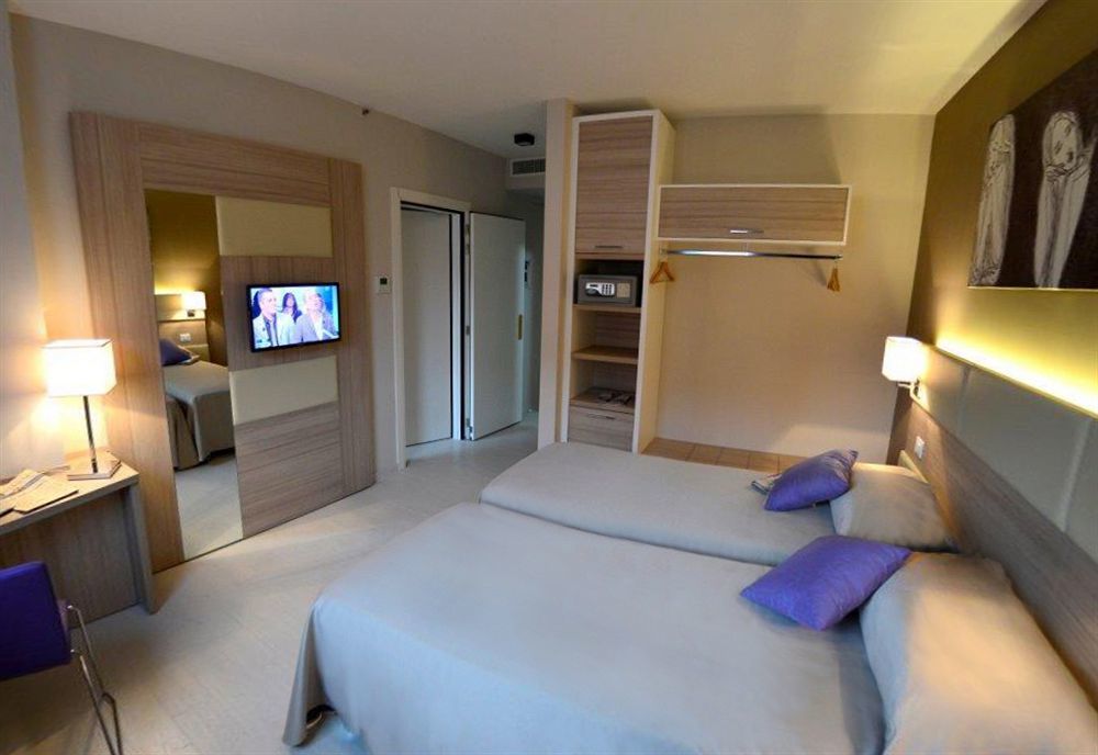 Hotel Cristina Наполи Екстериор снимка